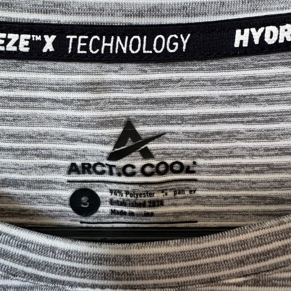 Arctic Cool men’s cooling tee size small gray white stripes - Picture 2 of 3